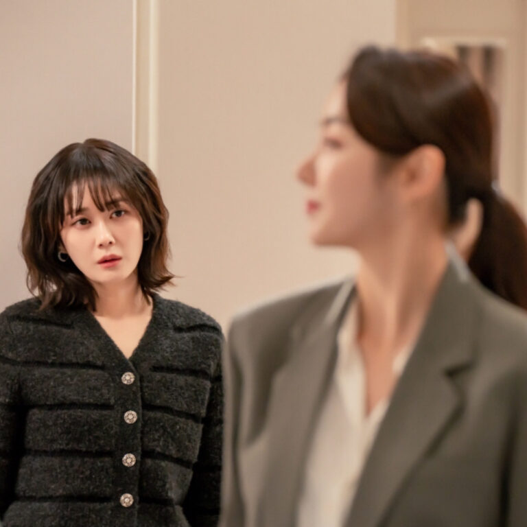 Jang Nara's Stunned Reaction to So Yi Hyun's Audacious Behavior in 'My Happy Ending'